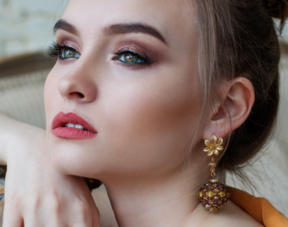 Natural Makeup Brochure 